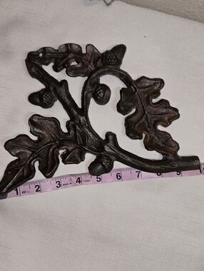 Cast Iron Oak Wall Art